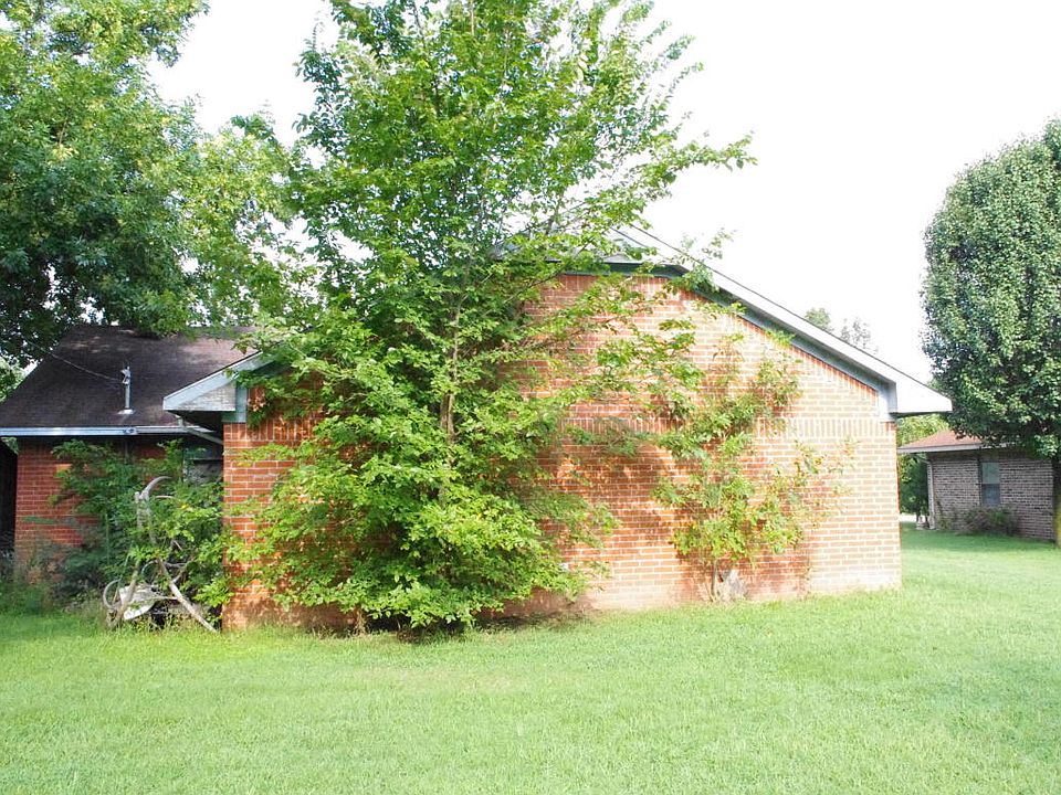 2nd image of 2315 P St SW