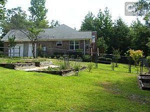 2nd image of 1072A Hermitage Pond Rd