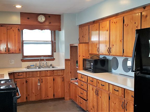 4th image of 3808 Southgate Ave