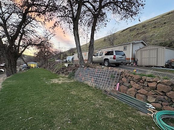 3rd image of 54605 Upper Dry Creek Rd