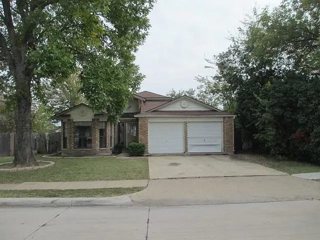 8014 Clairmont Ave