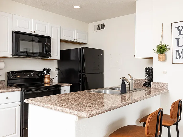8055 E Thomas Rd — Photo 13