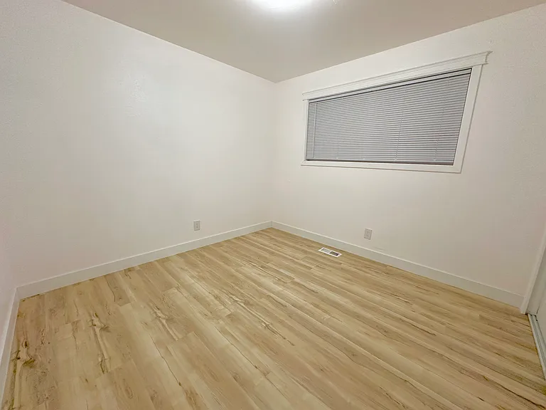 35311 Military Rd S — Photo 12