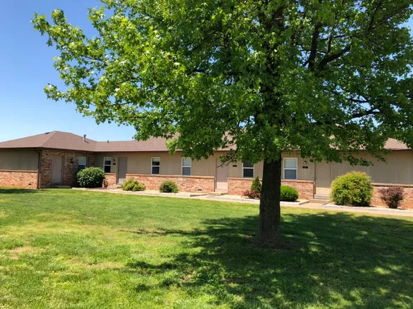 1819 N Deffer Dr, Nixa, MO 65714