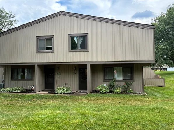 11966 Harbour Light Dr, North Royalton, OH 44133