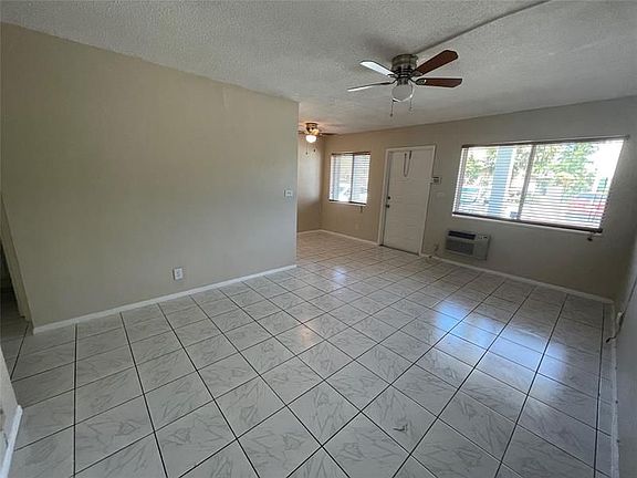 4th image of 1810 E Oakland Park Blvd APT 15