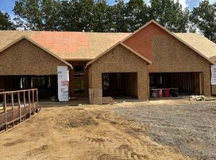 1639 Rivers Edge Ct, Adrian, MI 49221