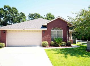 698 Edith Ln, Pensacola, FL 32534