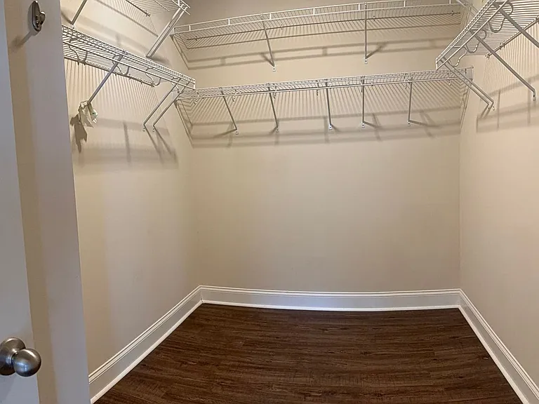 155 Inwood Walk — Photo 12