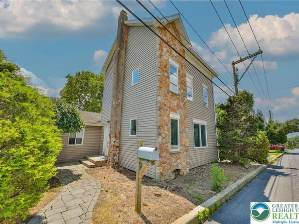 5758 Lower Macungie Rd, Macungie, PA 18062