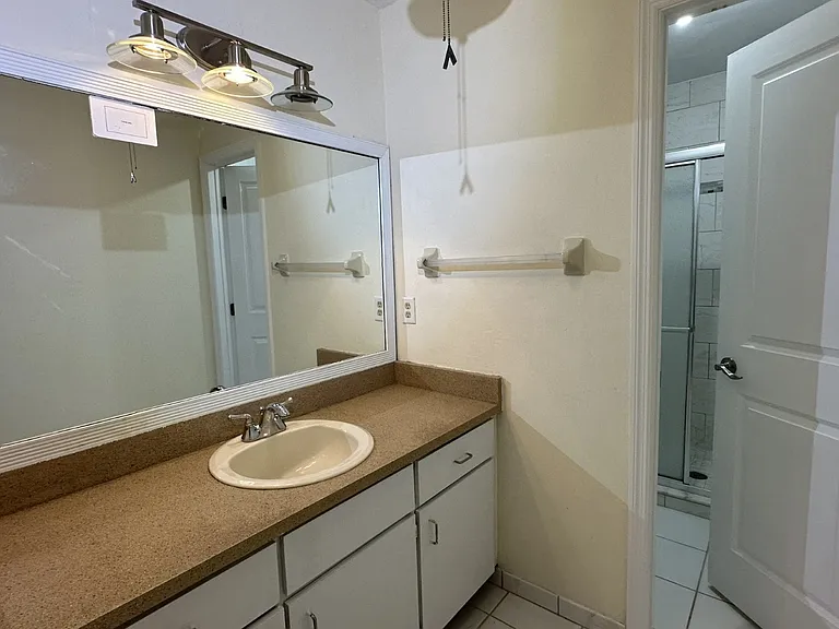 Bathroom master bedroom 2nd floor