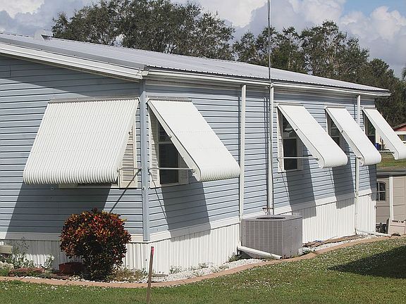 4th image of 10 W Palm Cir