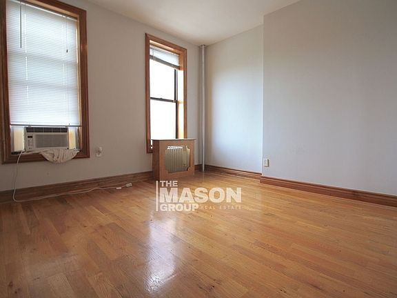 5th image of 1845 1st Ave APT 1N