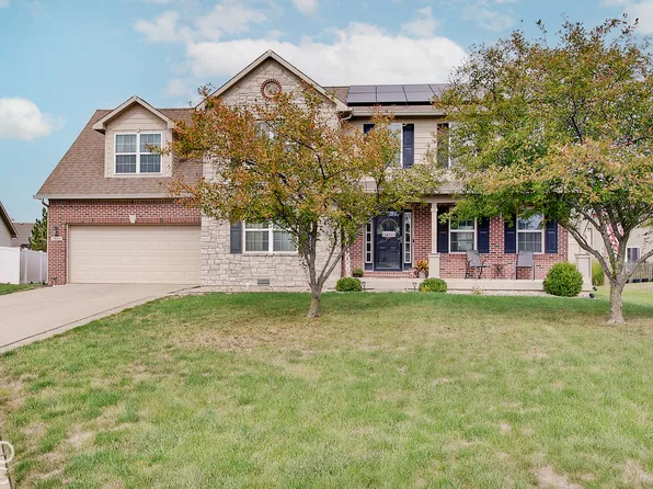 1110 Foxtail Dr, Franklin, IN 46131