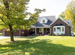 7555 Ellicott Rd, West Falls, NY 14170