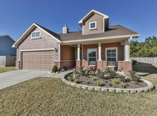 1071 Shadow Glenn Dr, Conroe, TX 77301