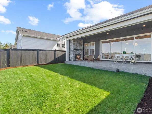 23380 SE Larch Street, Black Diamond, WA 98010