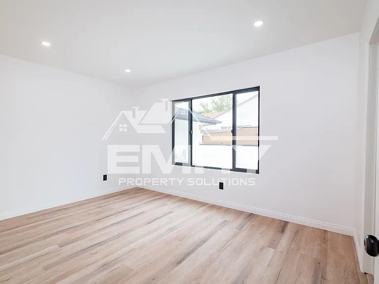 9135 Arrington Ave — Photo 14