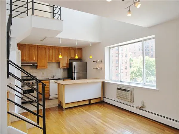 753 E 5th St #4B — Photo 1