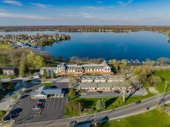1 Park Ave Unit 409, Winona Lake, IN 46590