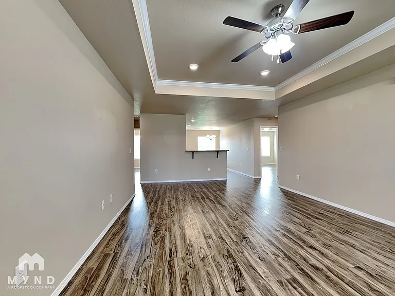 712 Vista St — Photo 2