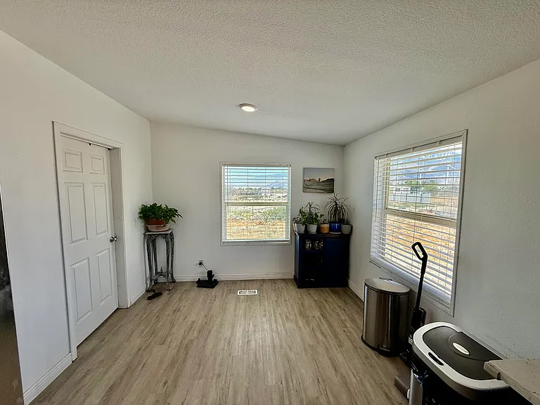 64173 Thomas Ave — Photo 14