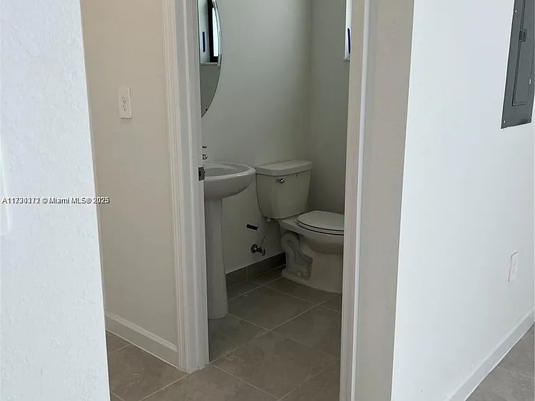 11787 SW 247th Ter — Photo 11