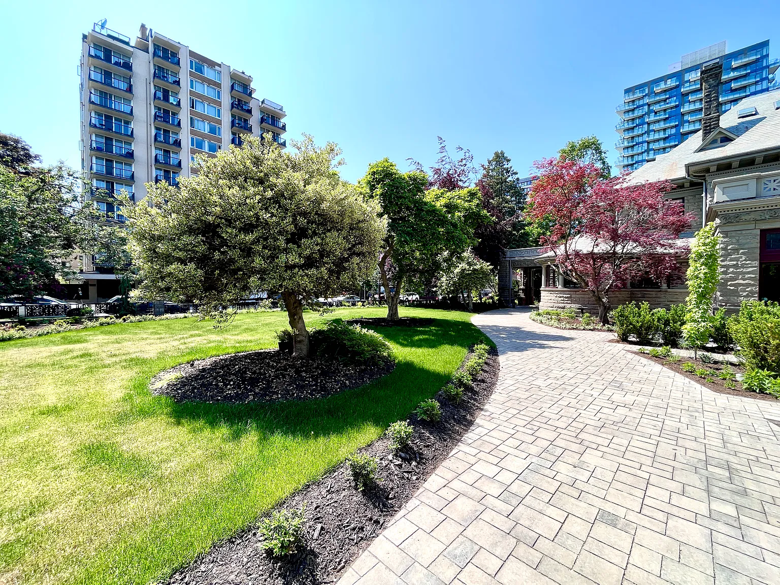 1523 Davie Street Vancouver — Photo 4