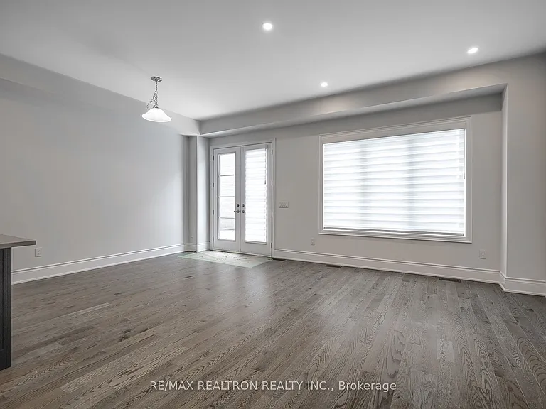 9480 Bayview Ave #4A — Photo 3