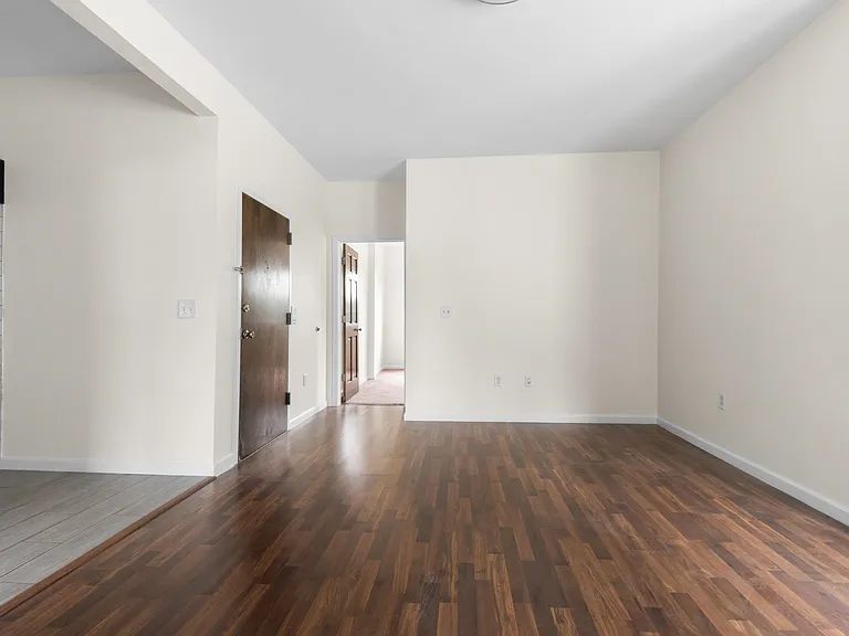 815 Kennedy Blvd #1 — Photo 3