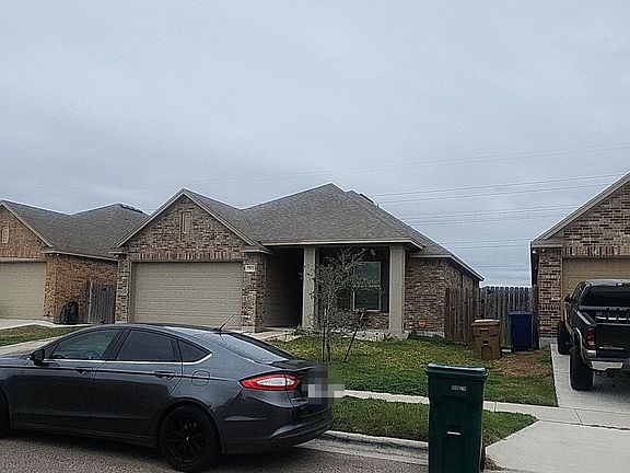 2nd image of 7909 Cattlemen Dr