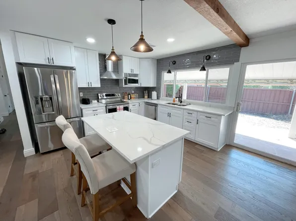 6401 Apache Ct, Plano, TX 75023