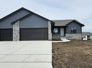 1905 S Stephanie St, Wichita, KS 67207