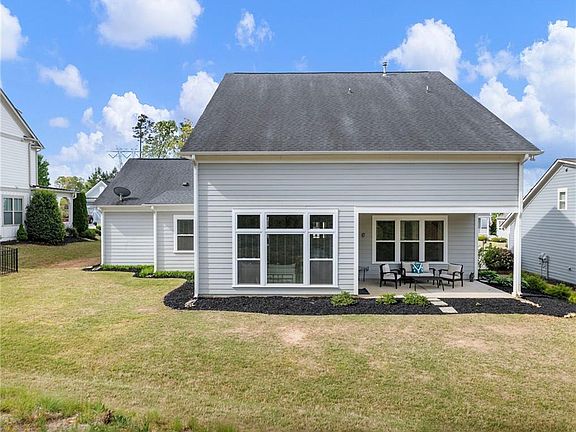2nd image of 6286 Cedar Springs Ln