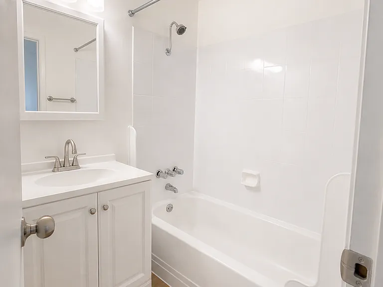 14719 S. Berendo Ave — Photo 22