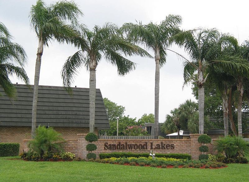 Sandalwood Lakes Community