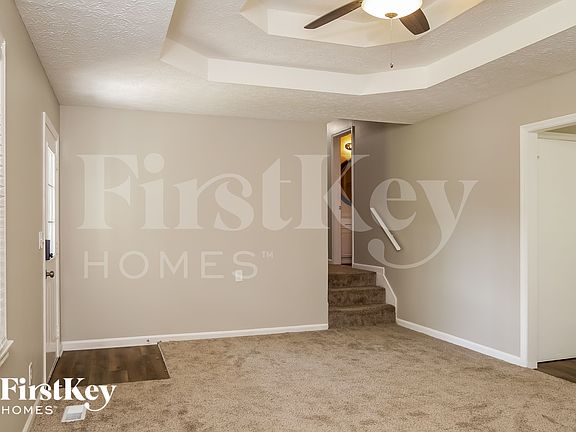 3rd image of 127 McWhirter Pl