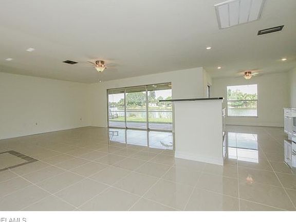 3rd image of 15750 Lake Candlewood Dr