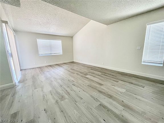 4th image of 5187 Greene Ln APT B