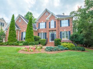 302 Winrow Dr, Jamestown, NC 27282