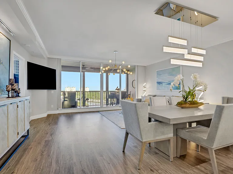 420 Cove Tower Dr #802 — Photo 13