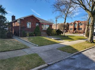 15404 24th Rd, Whitestone, NY 11357