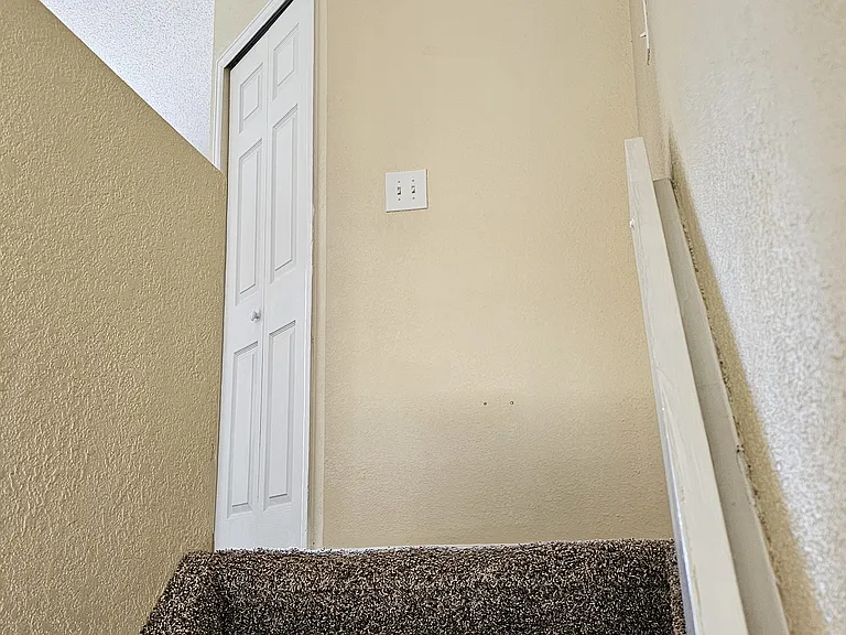 17111 E Ford Dr — Photo 16
