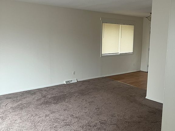 4th image of 4649 Americana Ave