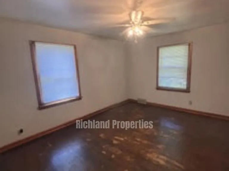 903 S Beacon Ave — Photo 7