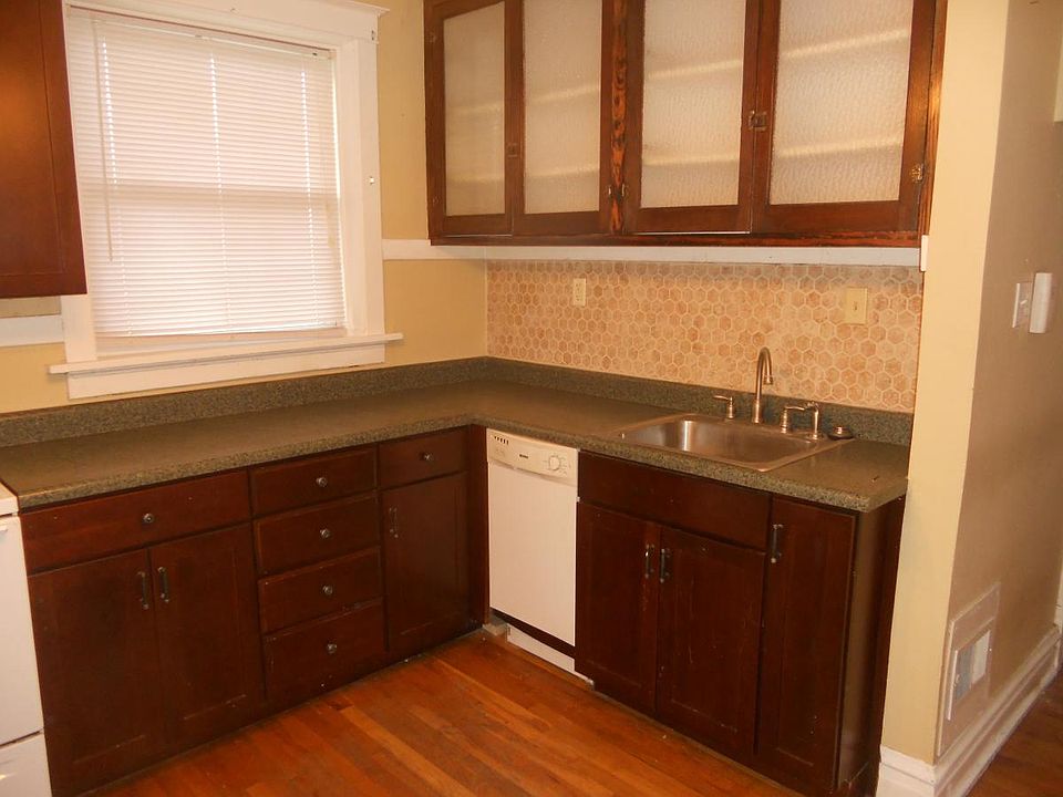 1st image of 2116 Geyer Ave #St1