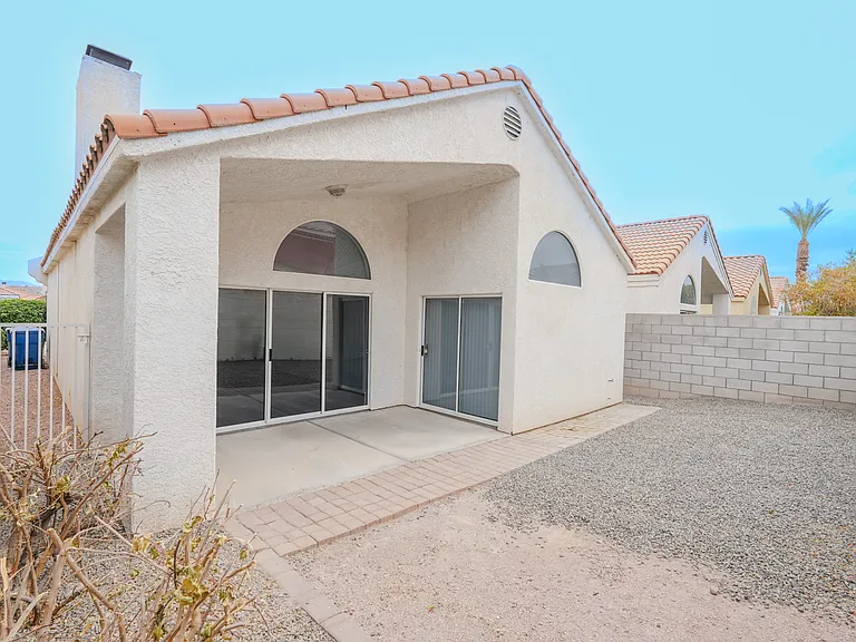 1825 E Shore Villas Dr #DRIVE44 — Photo 16