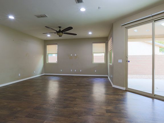 5th image of 1528 E Kingbird Dr
