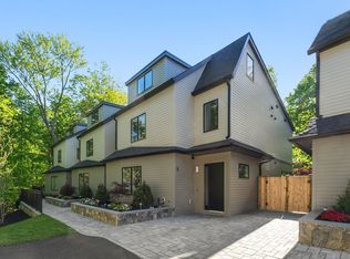 956 Walnut St #2, Newton Highlands, MA 02461