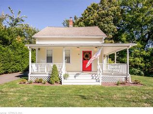 56 Glenwood Rd, Clinton, CT 06413